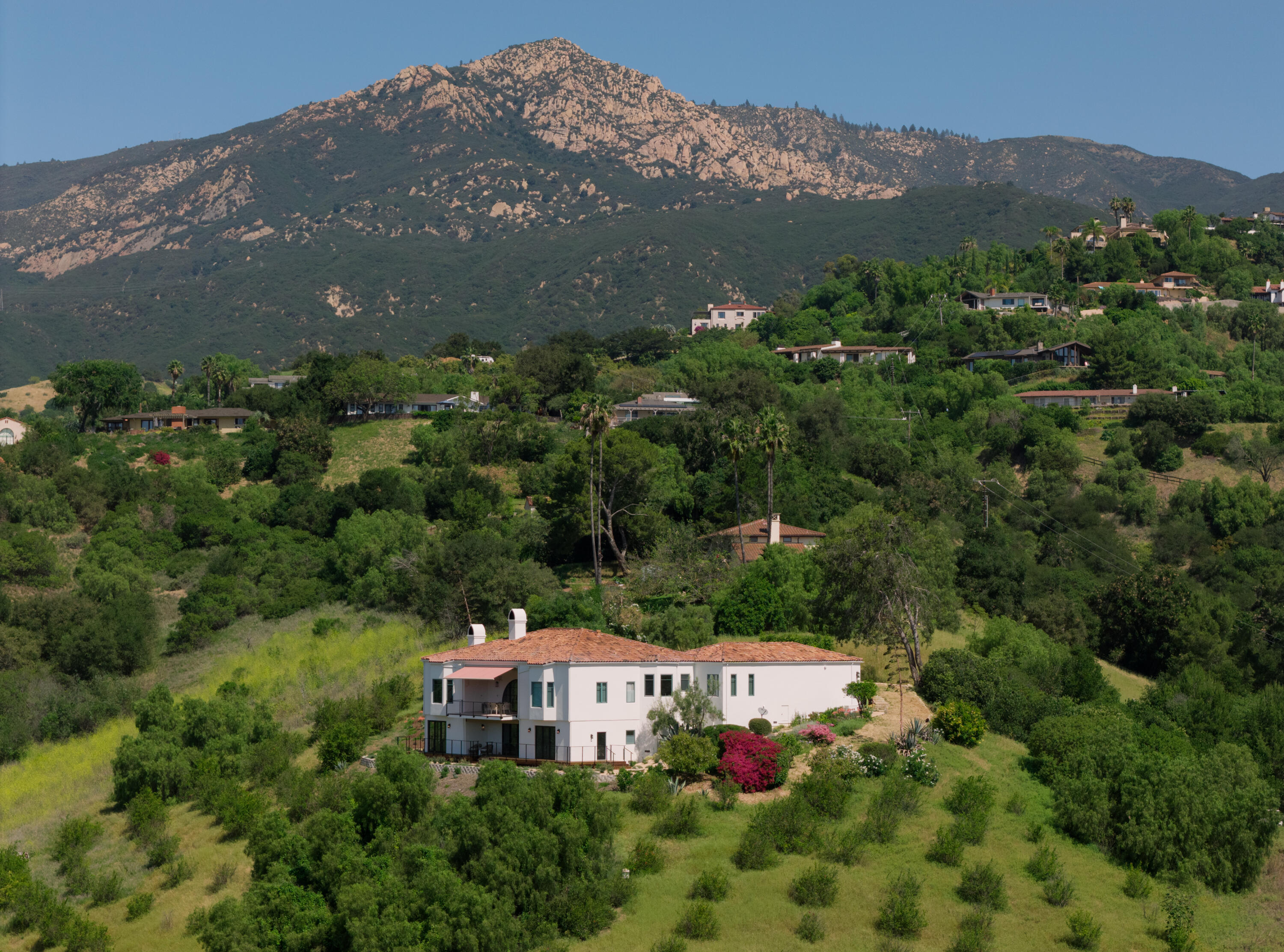 2827 Palomino Ridge Lane Santa Barbara, CA 93105 - Photo 32 of 36 Aerial with mountain views