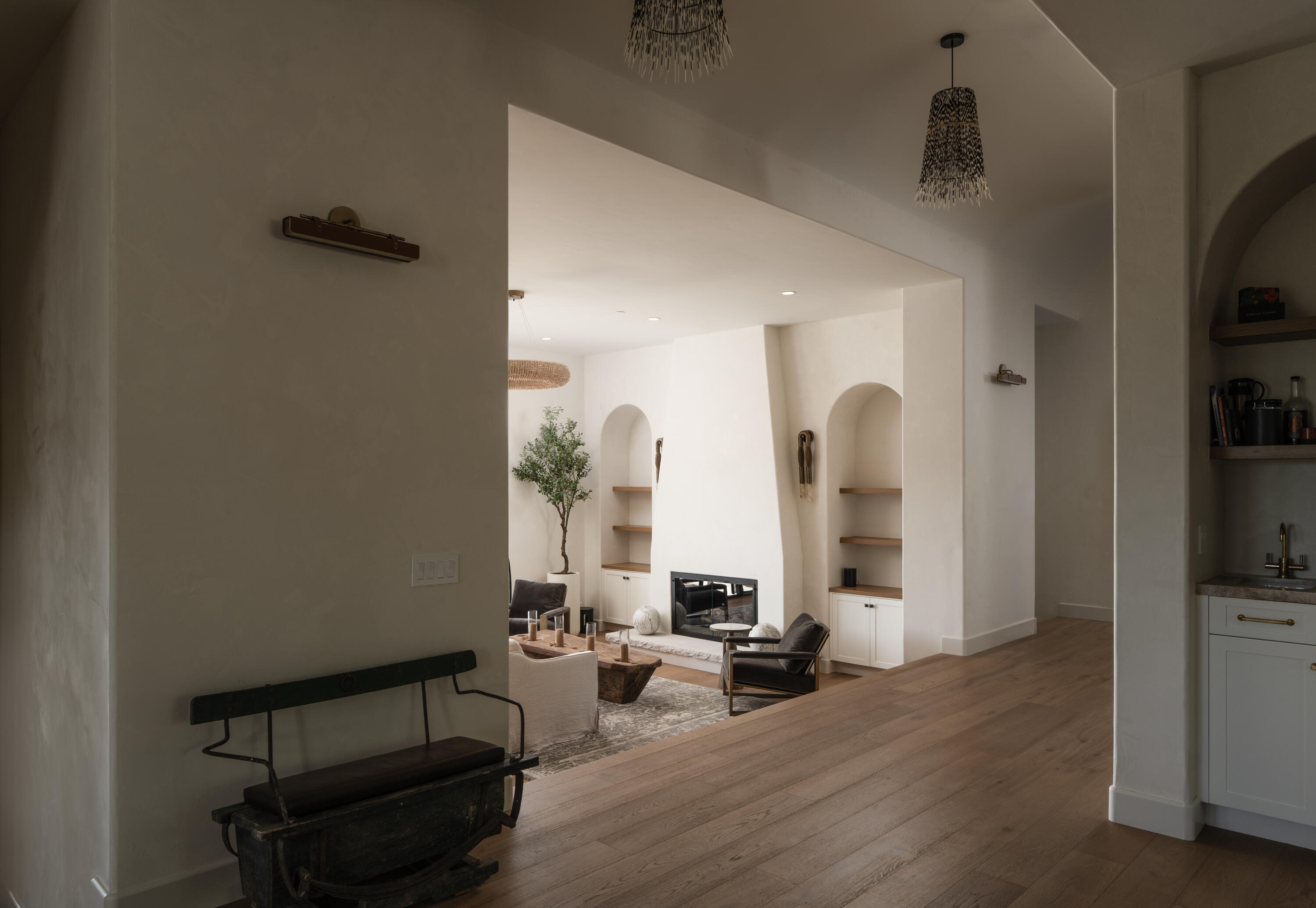 2827 Palomino Ridge Lane Santa Barbara, CA 93105 - Photo 9 of 36 Great room & hall