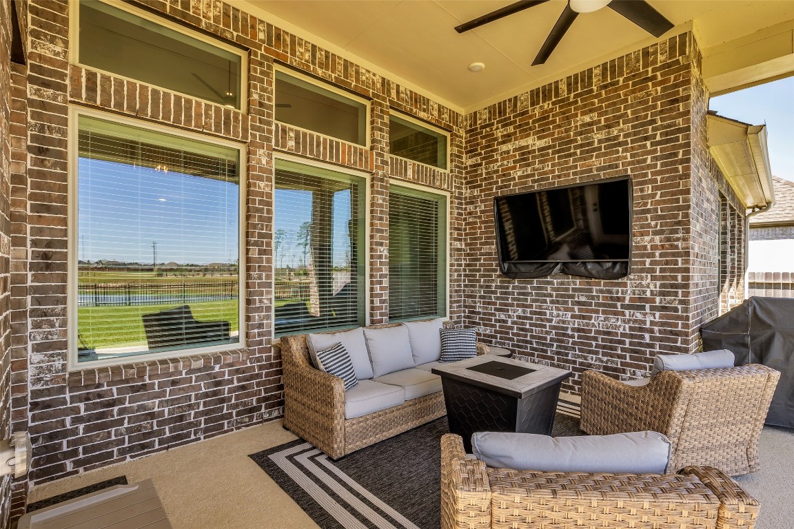 32442 Soaring Willow Way Conroe, TX 77385 - Photo 35 of 45