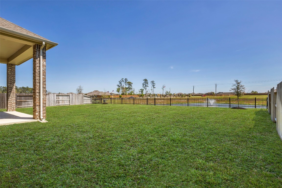32442 Soaring Willow Way Conroe, TX 77385 - Photo 36 of 45 a view of a back yard