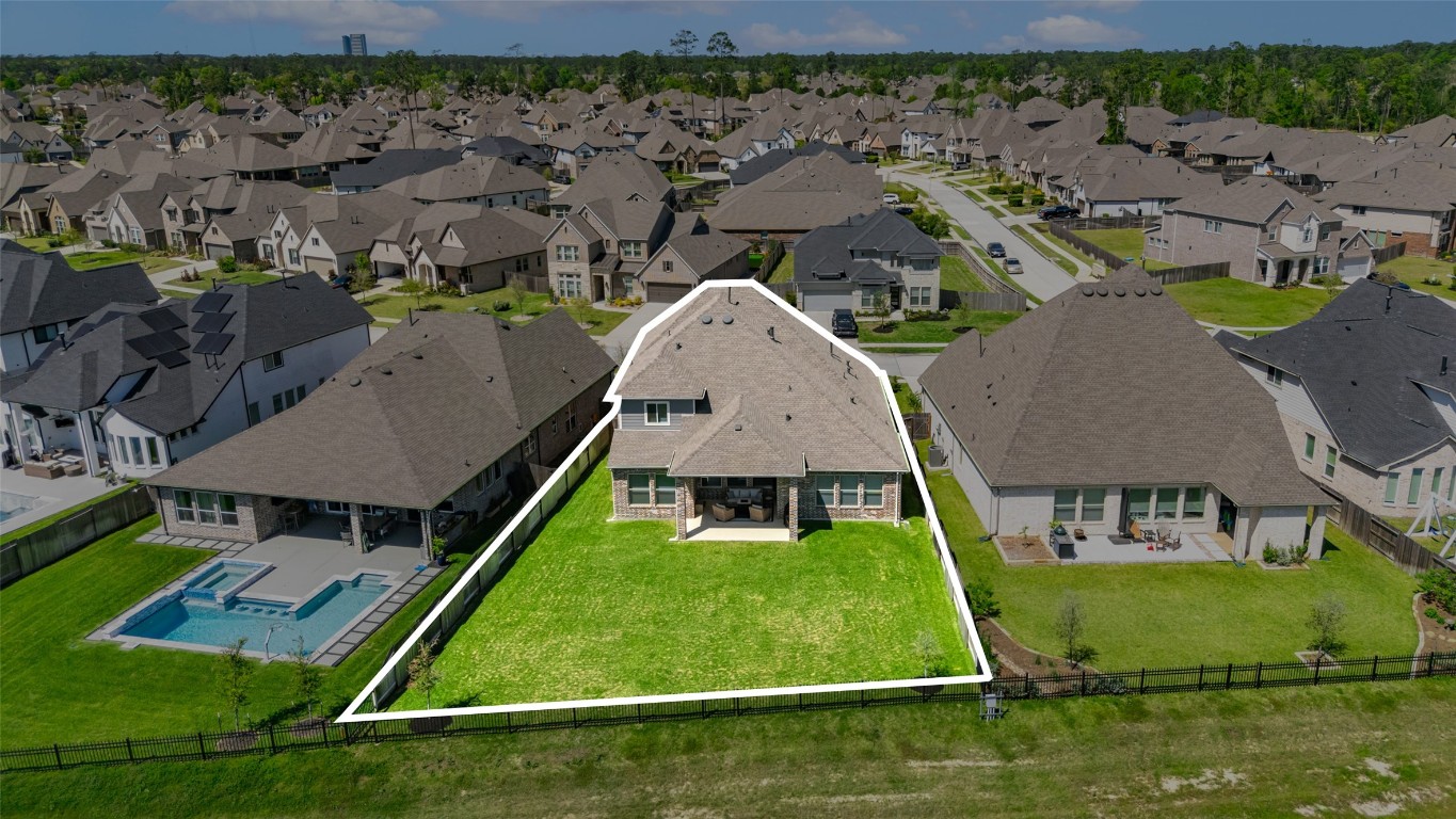32442 Soaring Willow Way Conroe, TX 77385 - Photo 44 of 45 an aerial view of a house