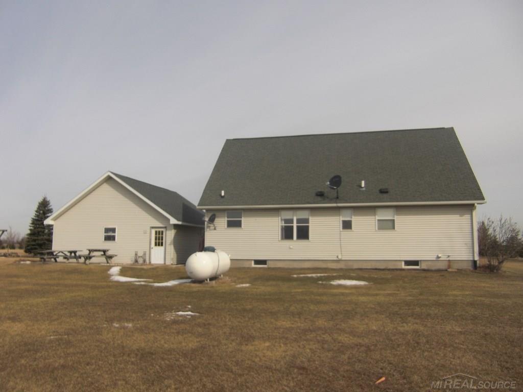 765 West Miller Road Sandusky, MI 48471 - Photo 12 of 23 Gallery Image 12