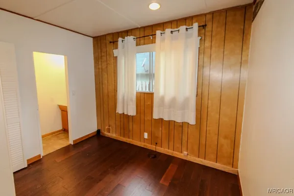 $1,500 | 300 West Aeroplane Boulevard, Big Bear City, CA 92314