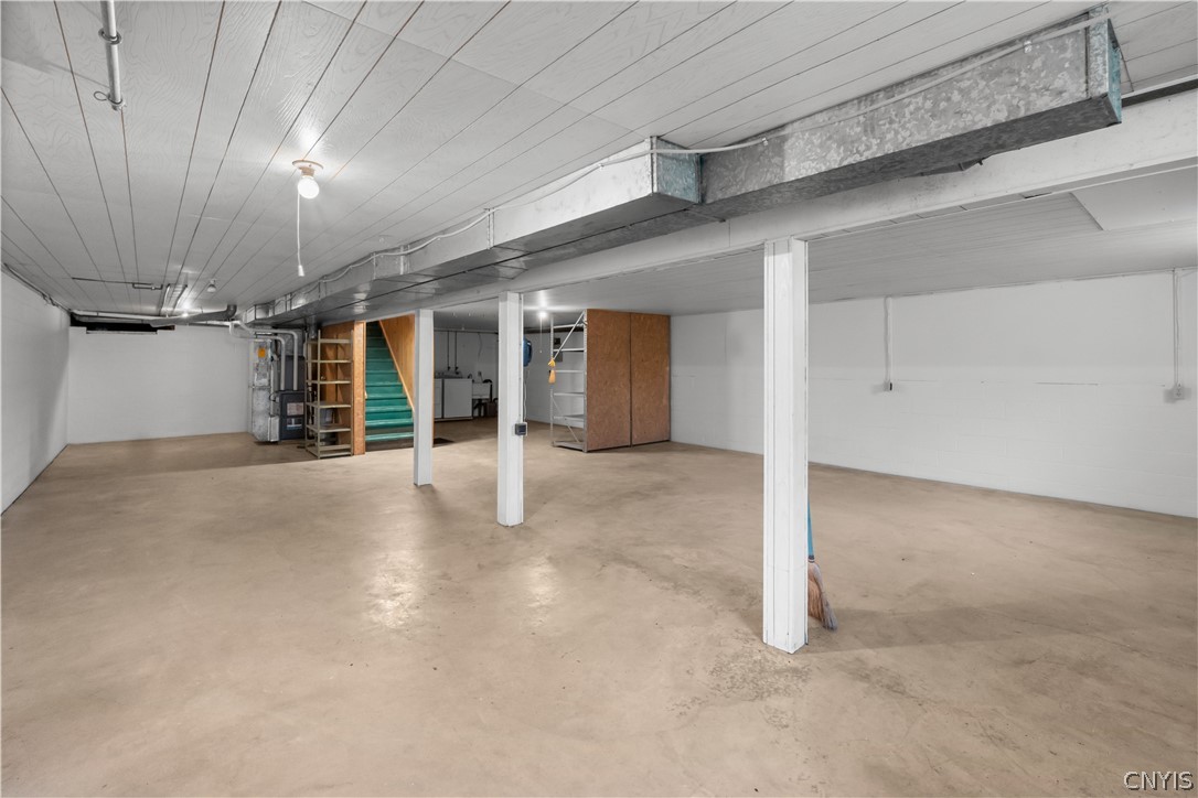 4421 Whedon Road Camillus, NY 13219 - Photo 16 of 23 Clean, spacious basement