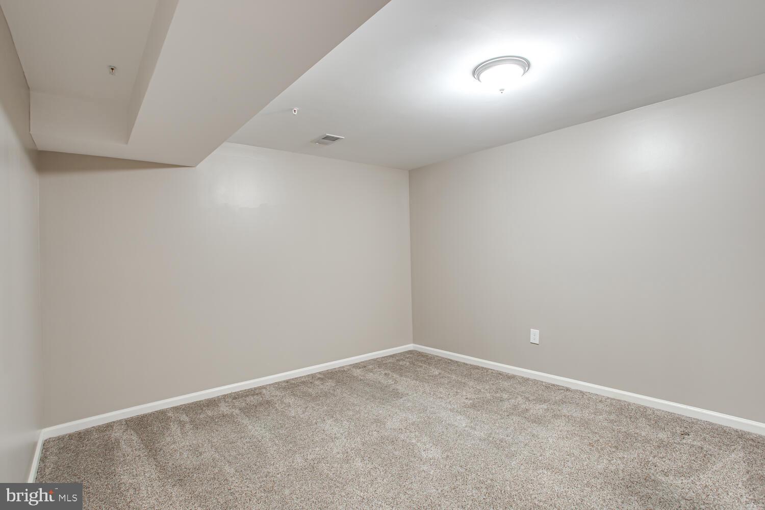 2279 River Birch Road Dumfries, VA 22026 - Photo 33 of 37 Lower Level Office