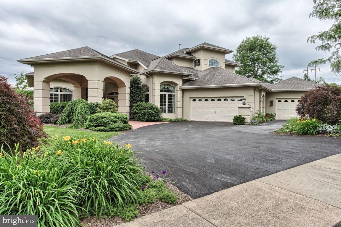 736 Pine Tree Road Hummelstown, PA 17036 - Photo 1 of 72 Gallery Image 1