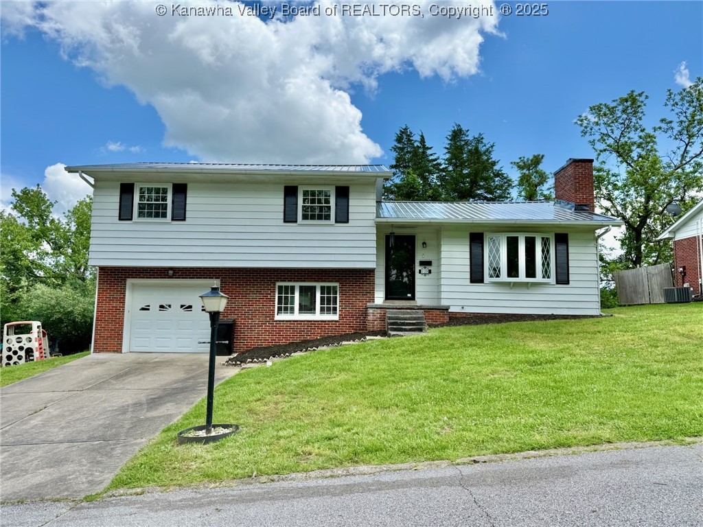128 Highlawn Heights Ripley, WV 25271 - Photo 1 of 39 Gallery Image 1
