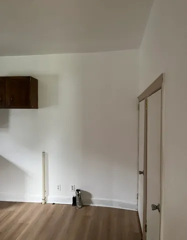 a view of a livingroom with a dishwasher