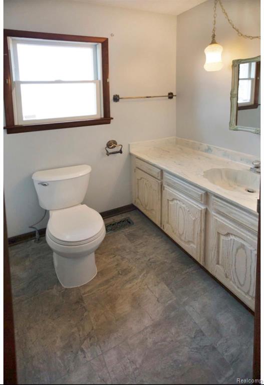 11255 Grafton Road Carleton, MI 48117 - Photo 15 of 27
