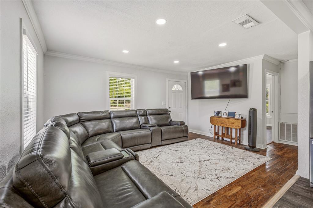 111 Medlan Chapel Road Graham, TX 76450 - Photo 5 of 39