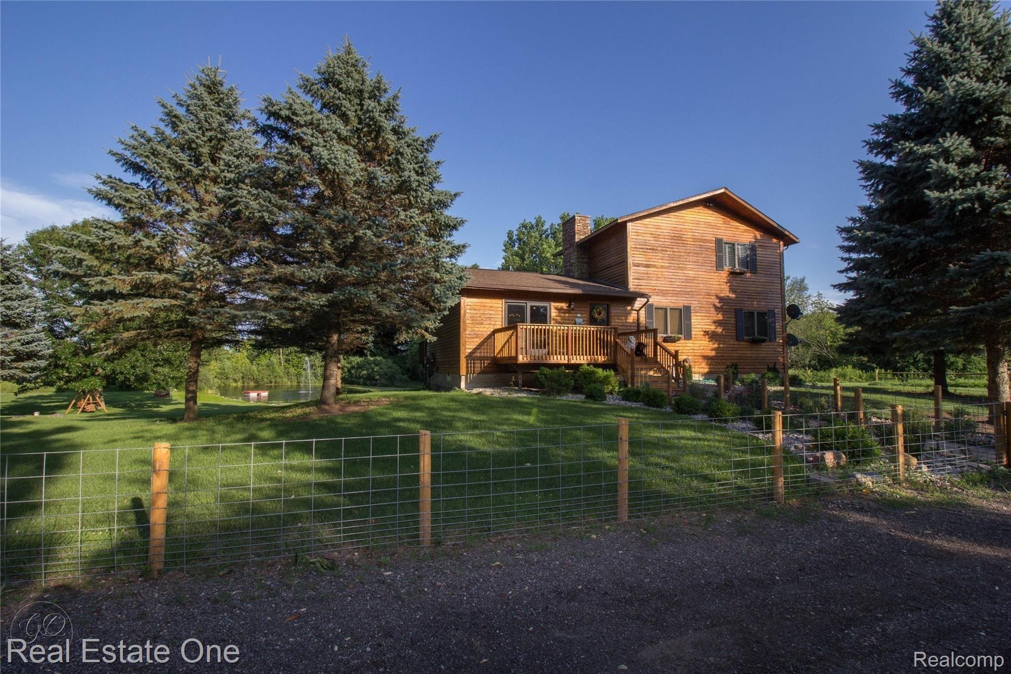 1350 Bone Road Fenton, MI 48430 - Photo 41 of 67 IMG_8630.jpg