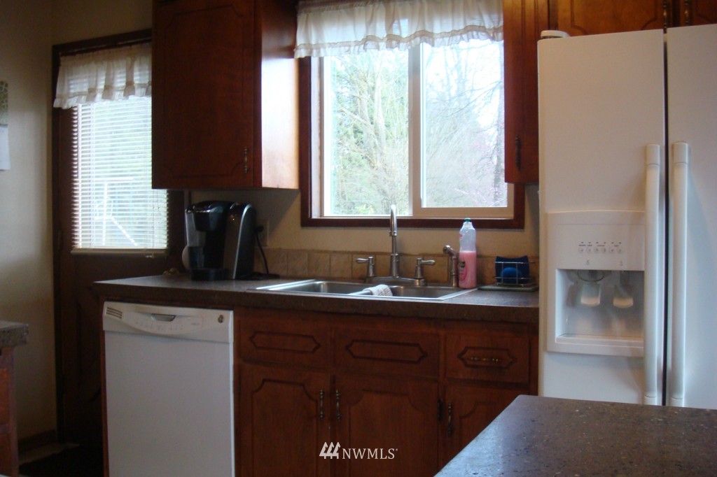 1029 West Laurel Road Ferndale, WA 98248 - Photo 4 of 15