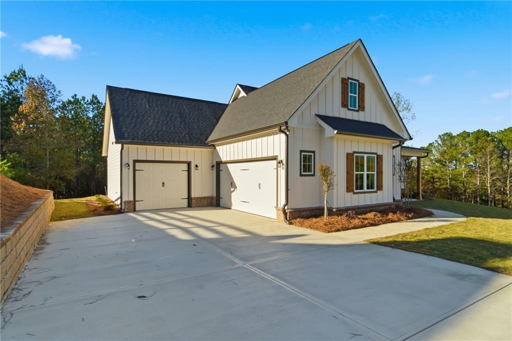 170 Field Stone Circle Jasper, GA 30143 - Photo 2 of 34 a house view with a outdoor space