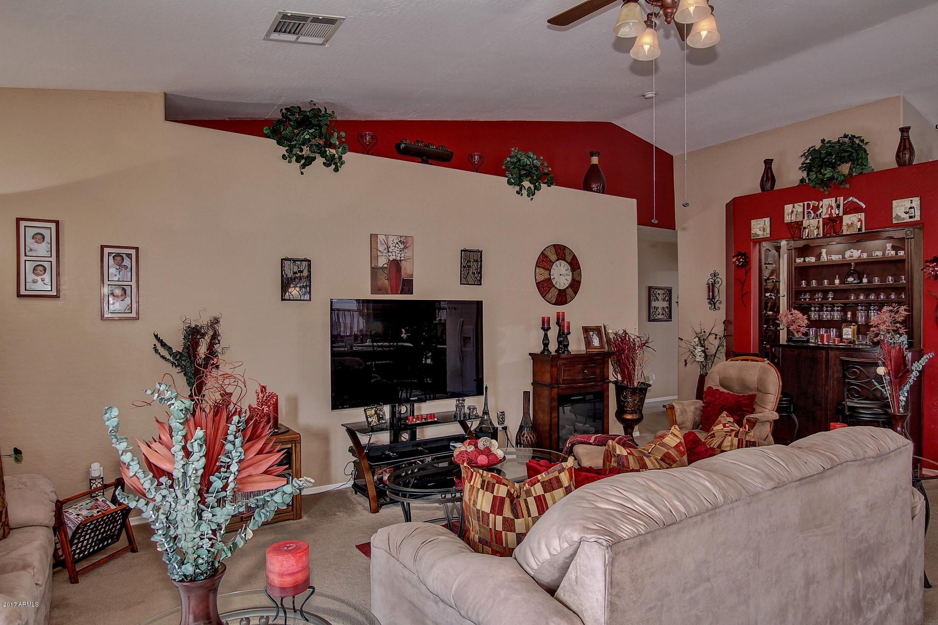 3008 West Pecan Road Phoenix, AZ 85041 - Photo 4 of 34 Pecan (27)