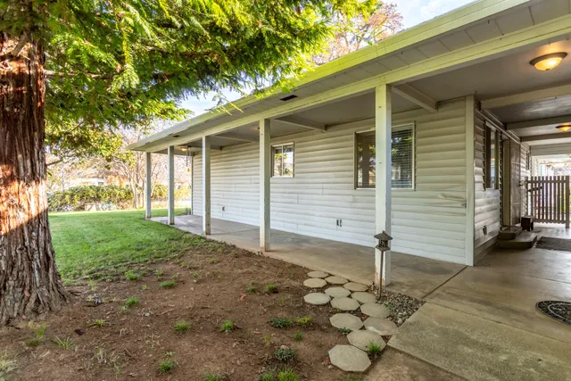 $400,000 | 3040 Silver Street, Anderson, CA 96007