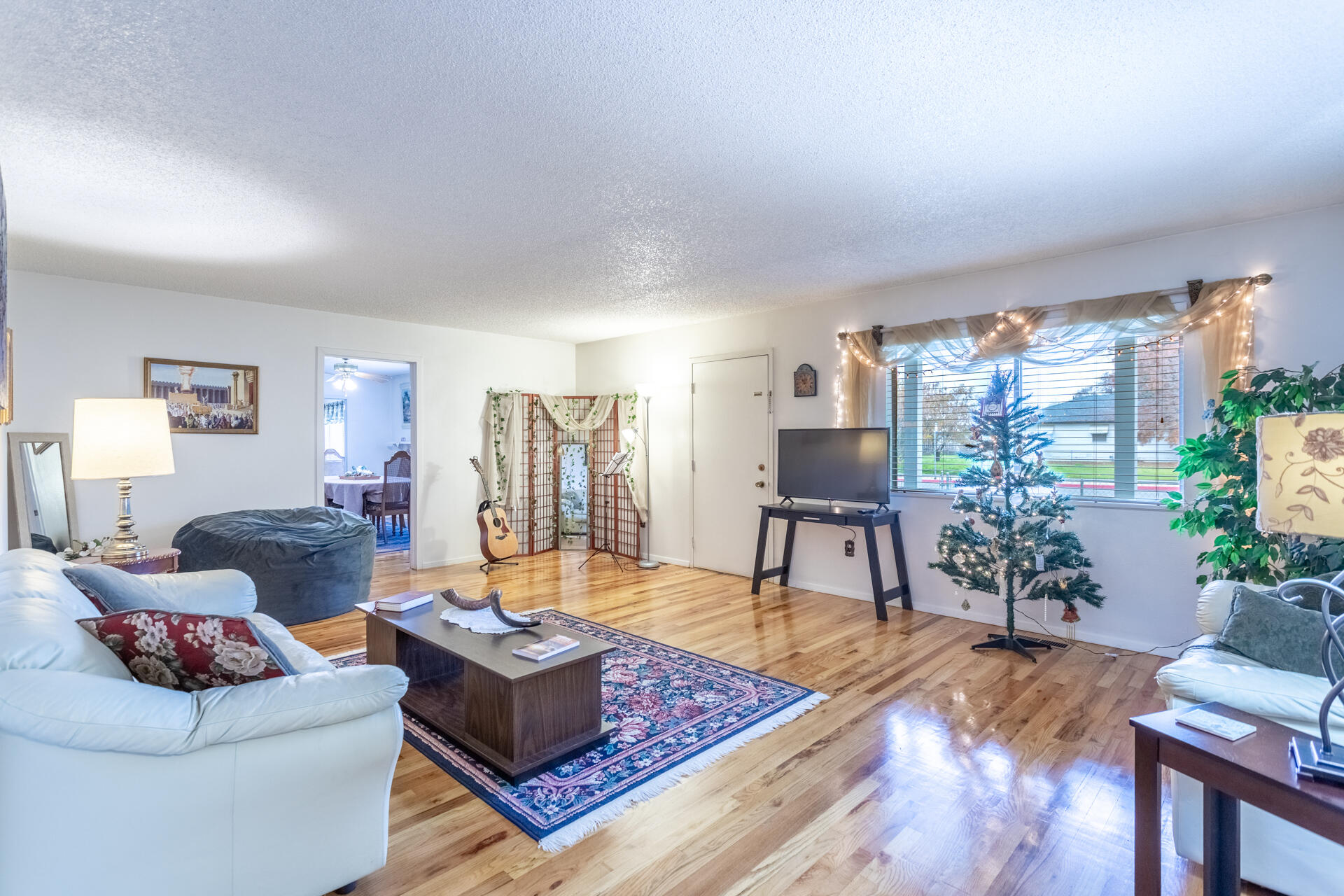 3040 Silver Street Anderson, CA 96007 - Photo 5 of 47 IMG_6965-HDR