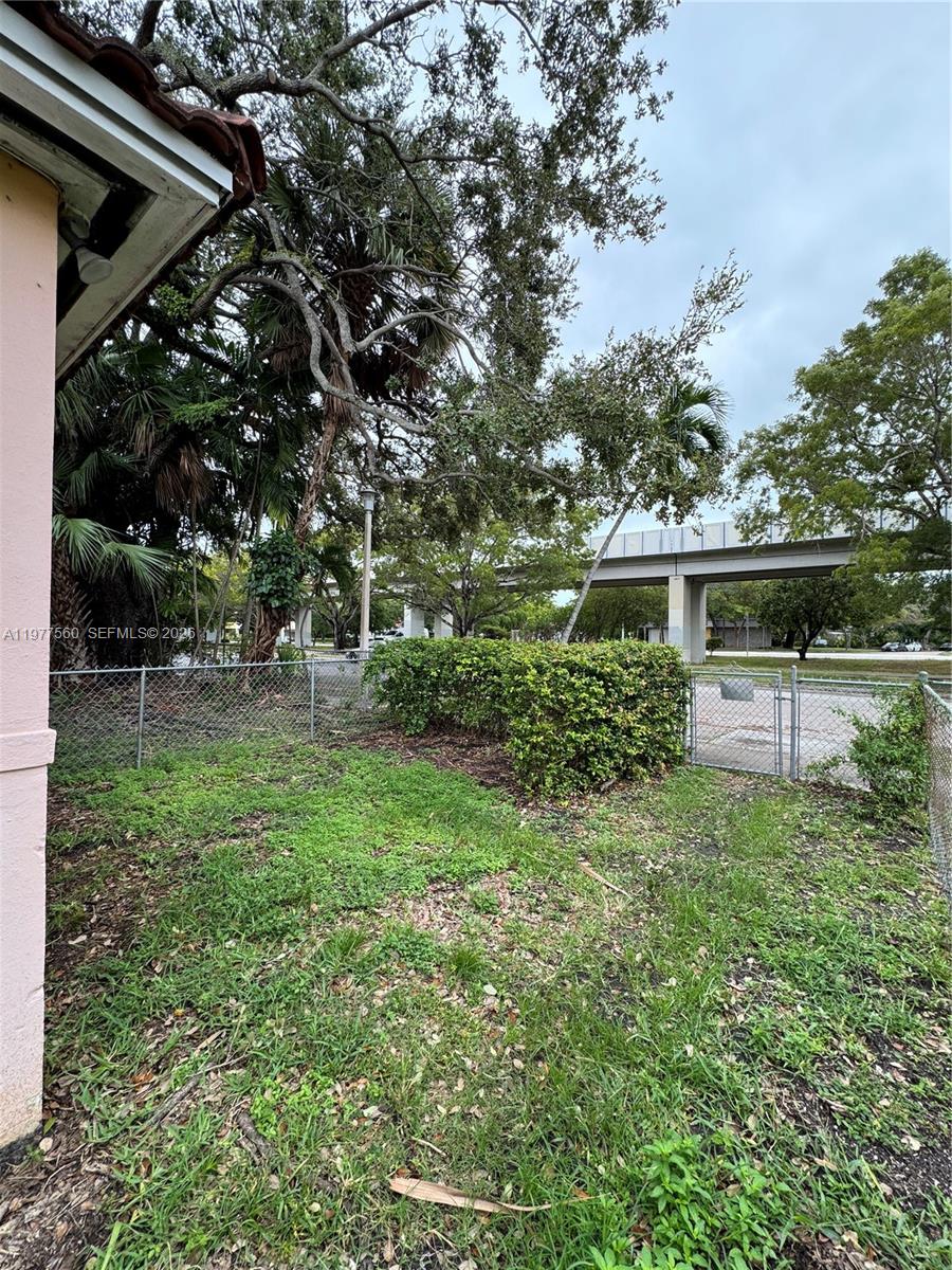 2652 Southwest 23rd Avenue, Unit BACK Miami, FL 33133 - Photo 7 of 11