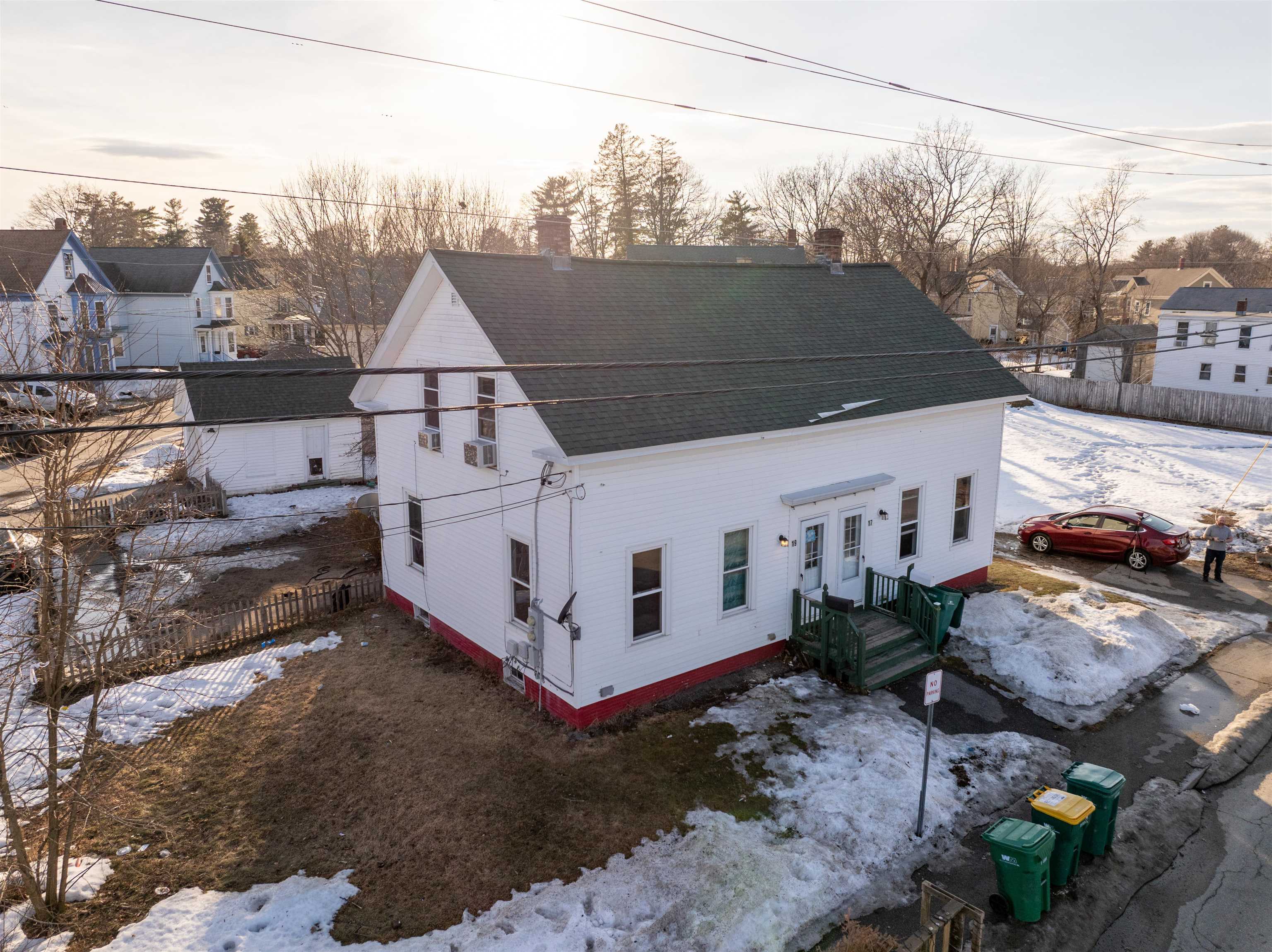 17-19 Upham Street Rochester, NH 03867 - Photo 3 of 32