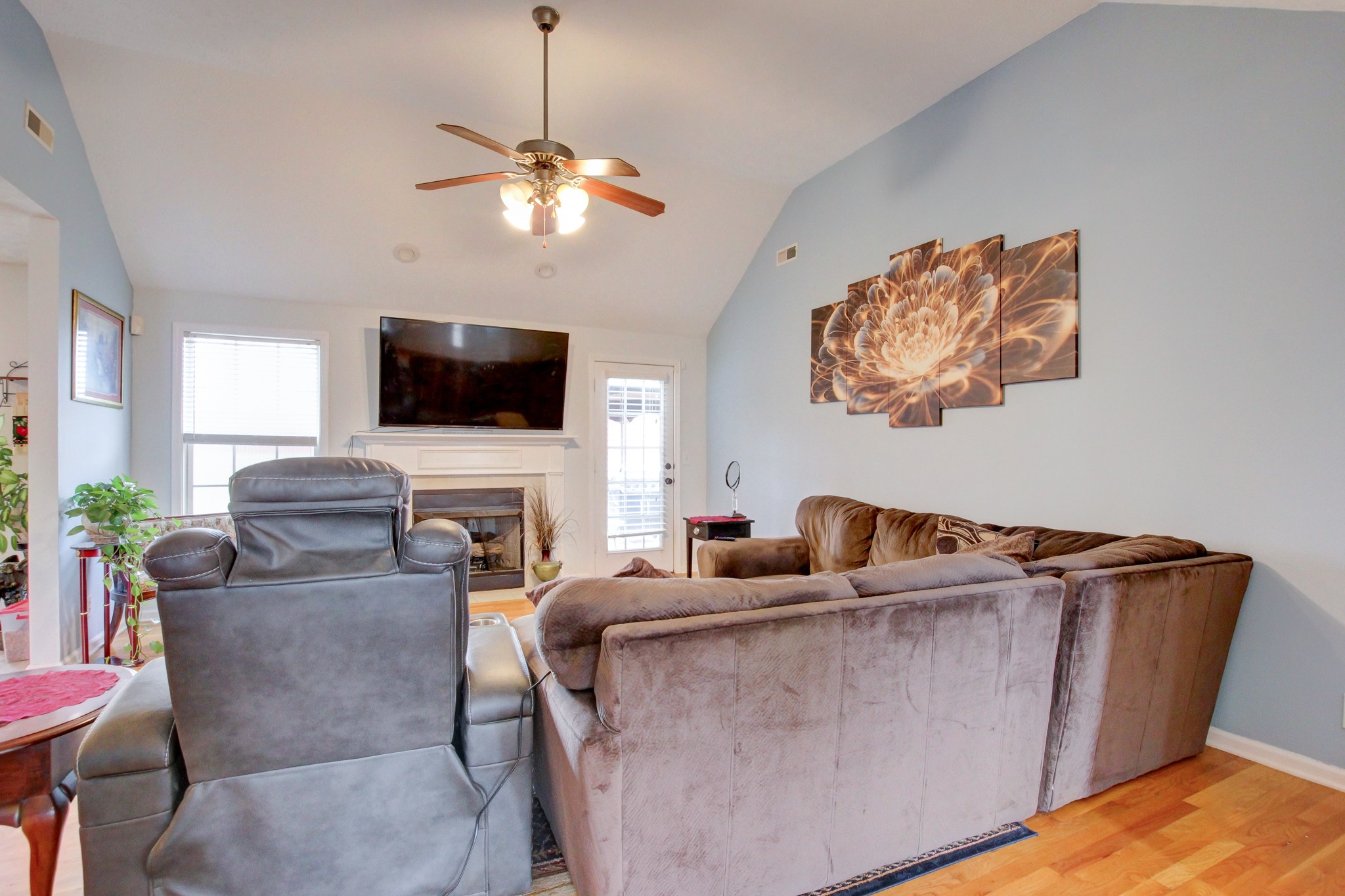244 Cheshire Road Clarksville, TN 37043 - Photo 13 of 84 a living room with furniture and a flat screen tv