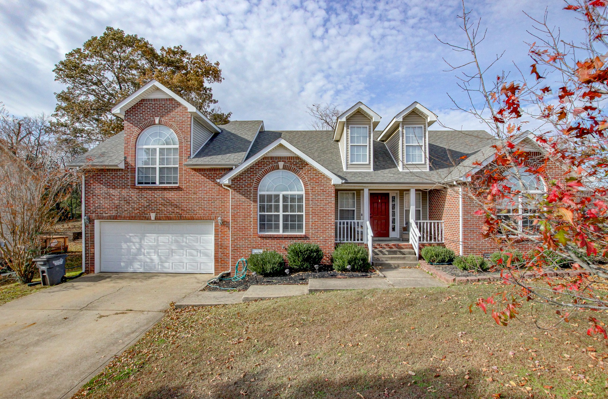 244 Cheshire Road Clarksville, TN 37043 - Photo 4 of 84 a front view of a house with garden