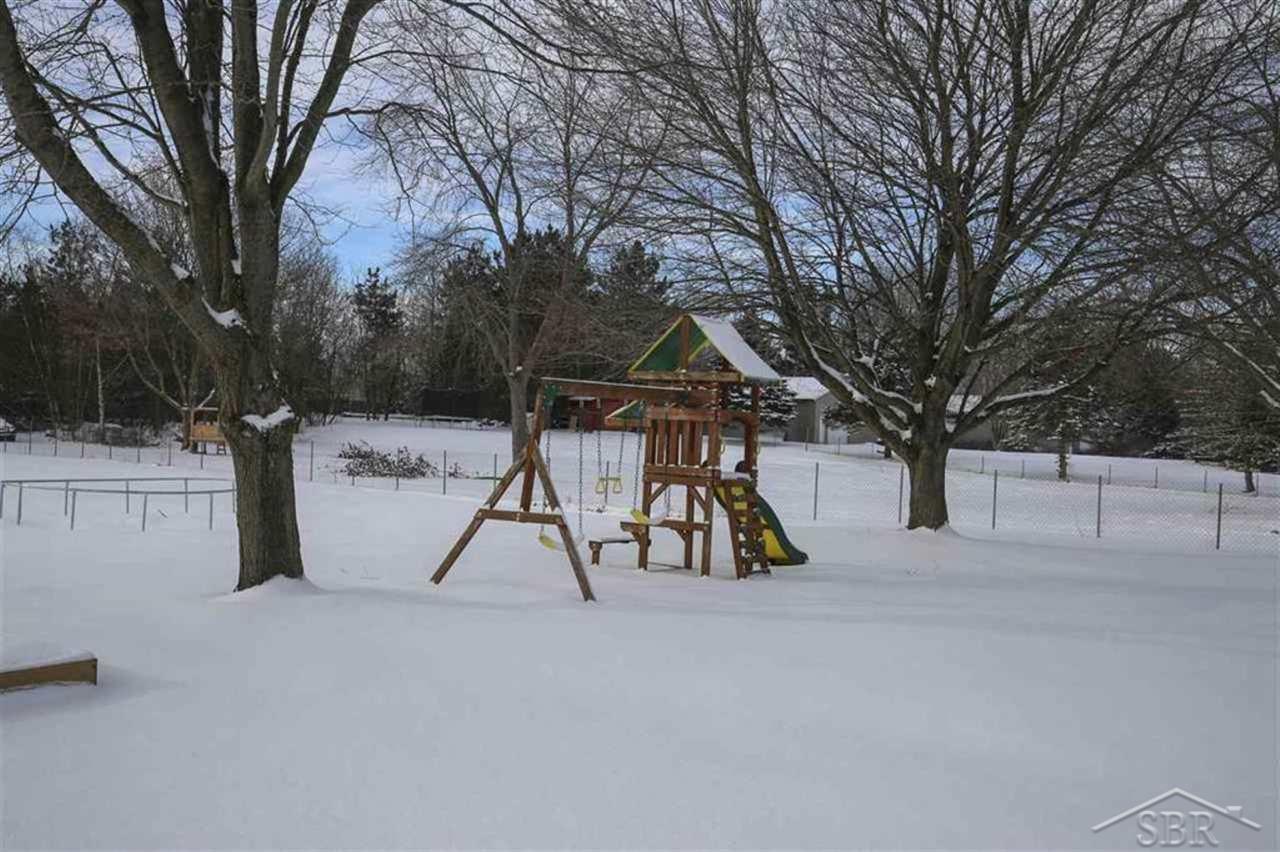 3144 East Stewart Road Midland, MI 48640 - Photo 21 of 23 50033193-20.JPG