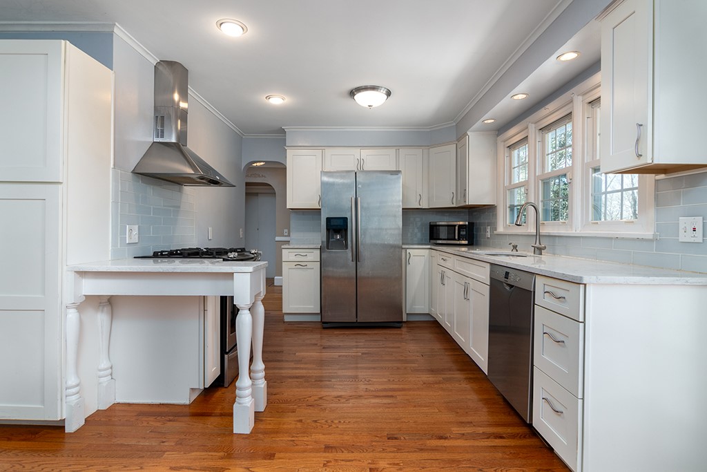 41 Bruce Lane Warwick, RI 02886 - Photo 3 of 30 Kitchen