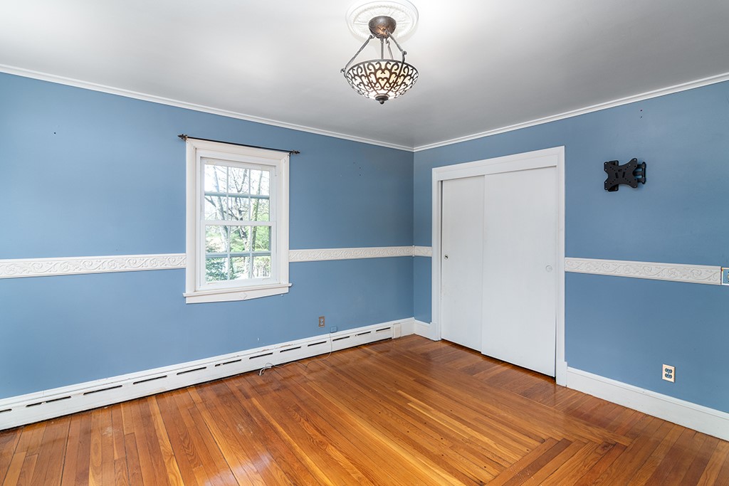 41 Bruce Lane Warwick, RI 02886 - Photo 8 of 30 1st floor bedroom #1