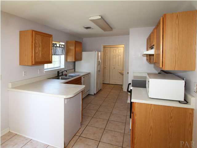 14060 Innerarity Point Road Pensacola, FL 32507 - Photo 8 of 14 Gallery Image 8