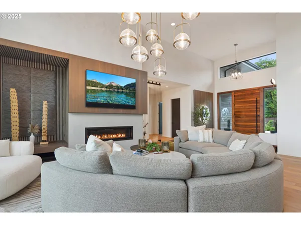 $4,995,000 | 11011 Southeast Evergreen Highway, Vancouver, WA 98664