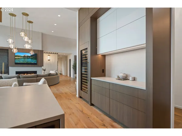 $4,995,000 | 11011 Southeast Evergreen Highway, Vancouver, WA 98664