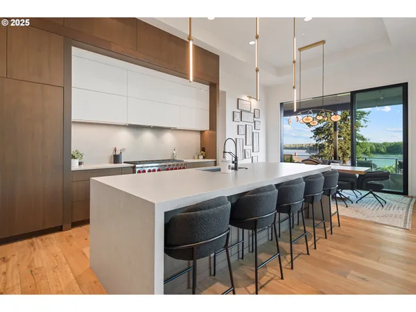 $4,995,000 | 11011 Southeast Evergreen Highway, Vancouver, WA 98664