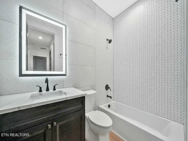 $644,000 | 208 Granite Drive, Sevierville, TN 37876