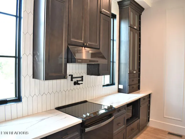 $644,000 | 208 Granite Drive, Sevierville, TN 37876