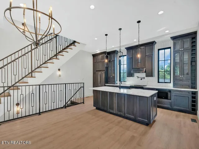 $644,000 | 208 Granite Drive, Sevierville, TN 37876