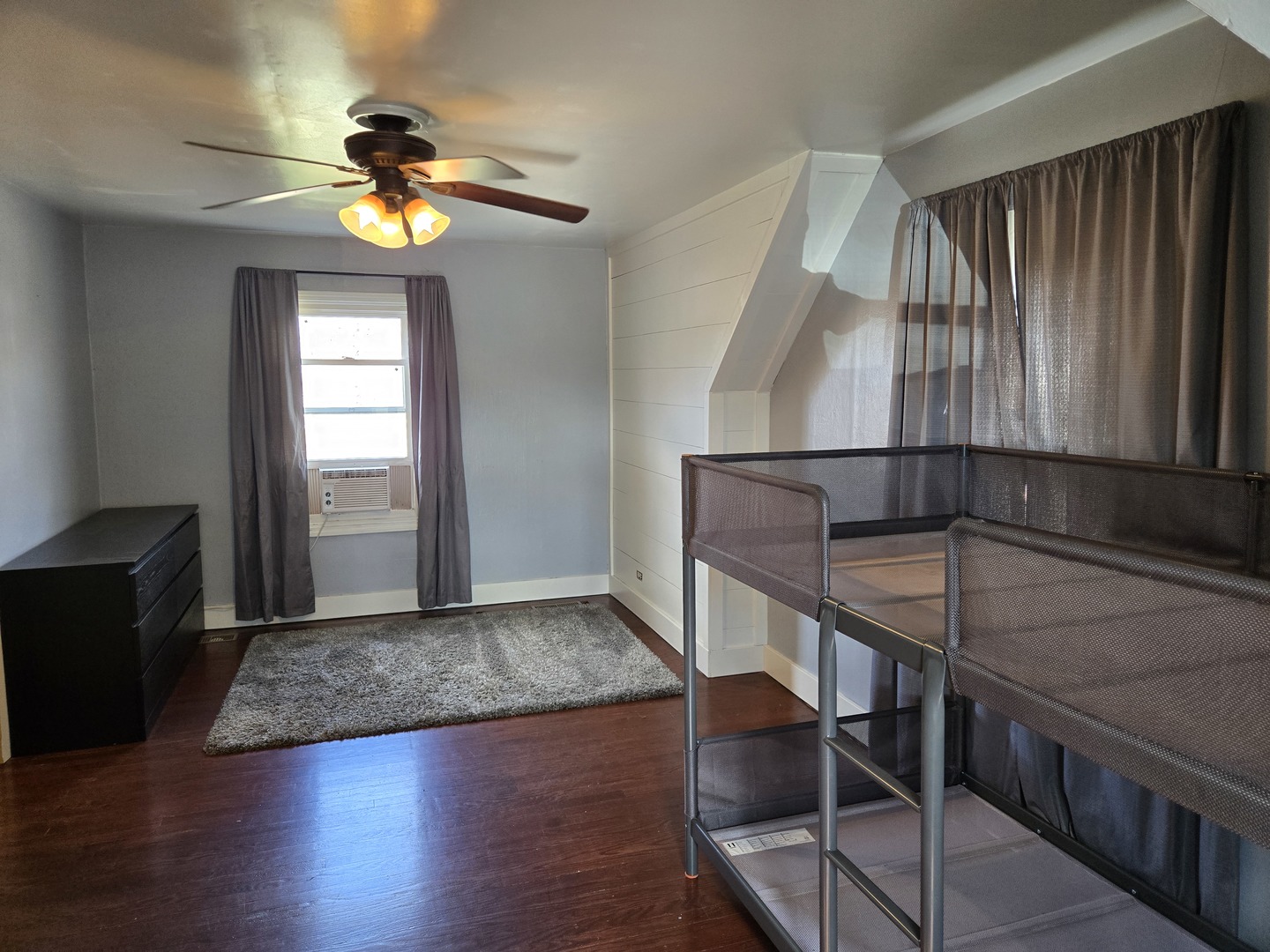 16517 Plainview Drive Markham, IL 60428 - Photo 15 of 30 a view of entryway and kitchen with wooden floor