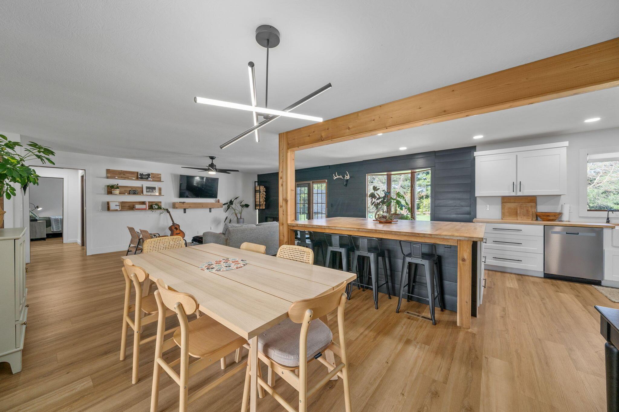 3984 Liberty Road Delaware, OH 43015 - Photo 11 of 48 Eating Area