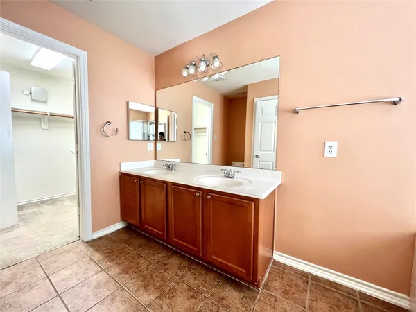 $1,900 | 12414 Jasmine Brook Lane, Houston, TX 77089