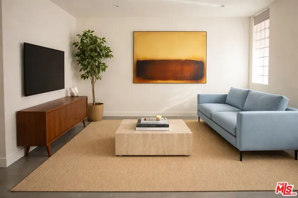 $3,800 | 4826 Franklin Avenue, Unit 2, Los Angeles, CA 90027