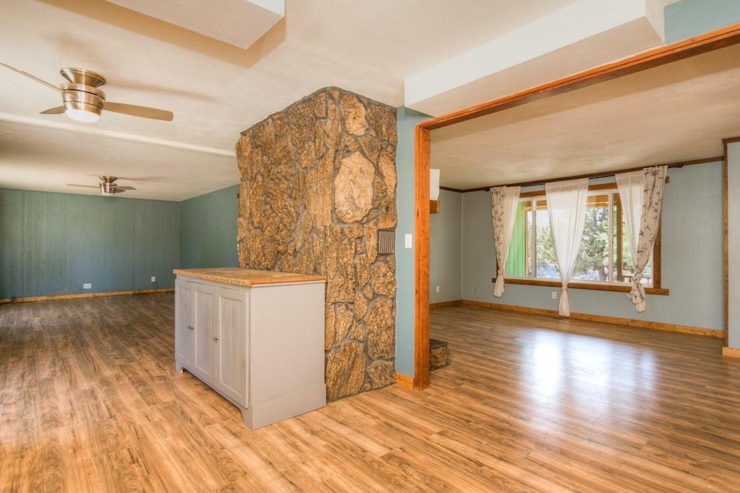274 Southeast Hering Road Madras, OR 97741 - Photo 11 of 31 031