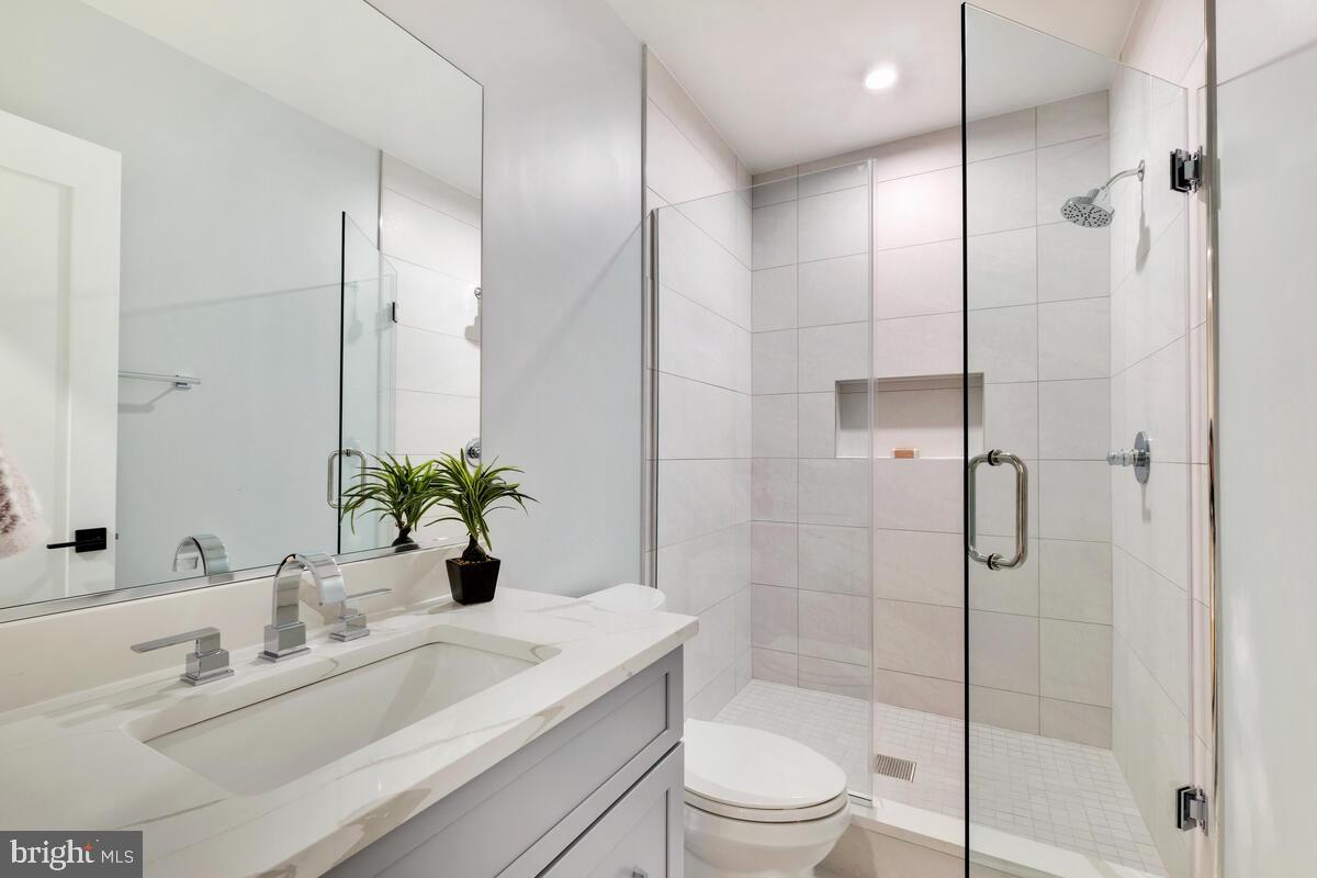 6415 Winnepeg Road Bethesda, MD 20817 - Photo 44 of 54 Full Bathroom Lower Level