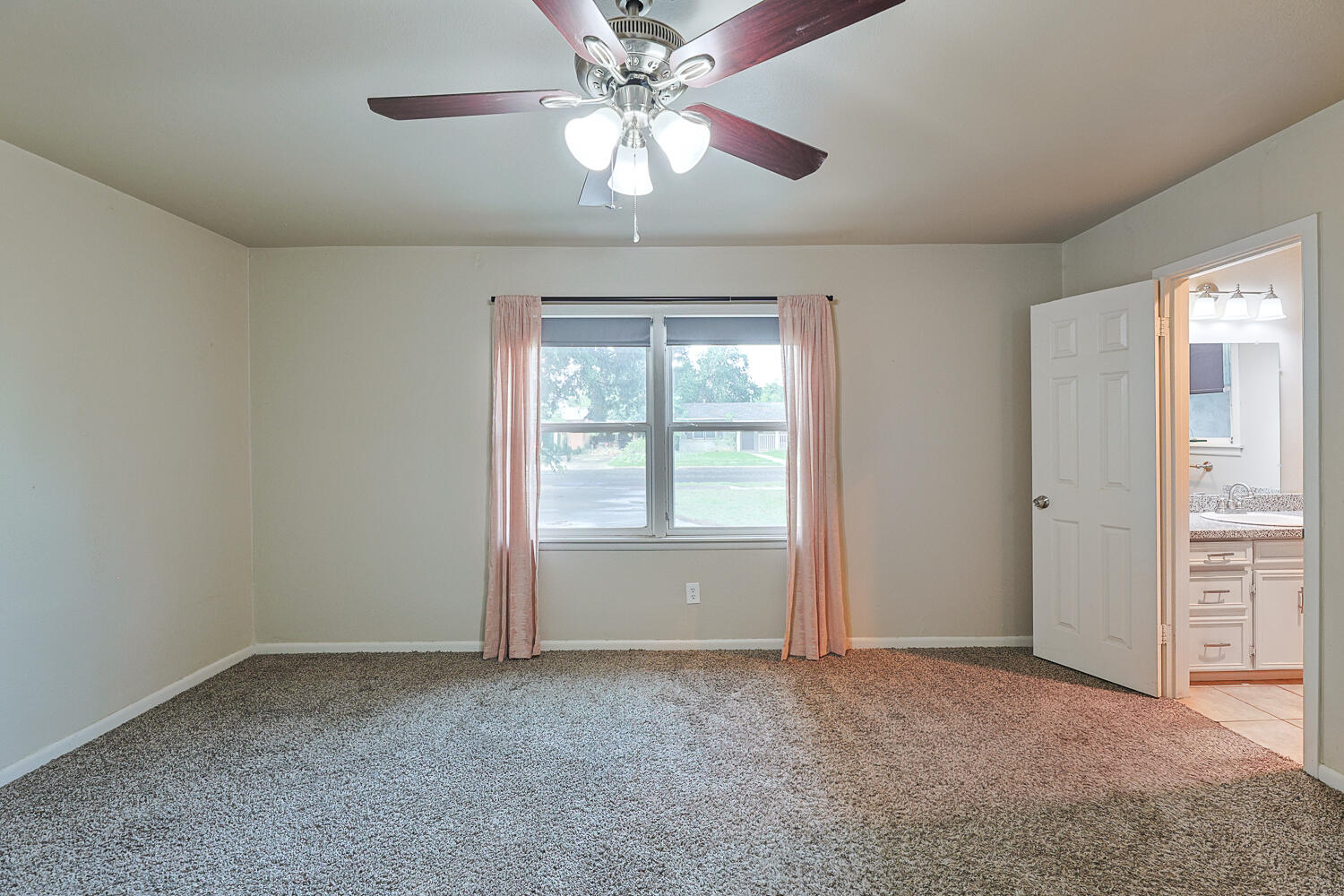 4208 40th Street Lubbock, TX 79413 - Photo 24 of 51 Primary Bedroom