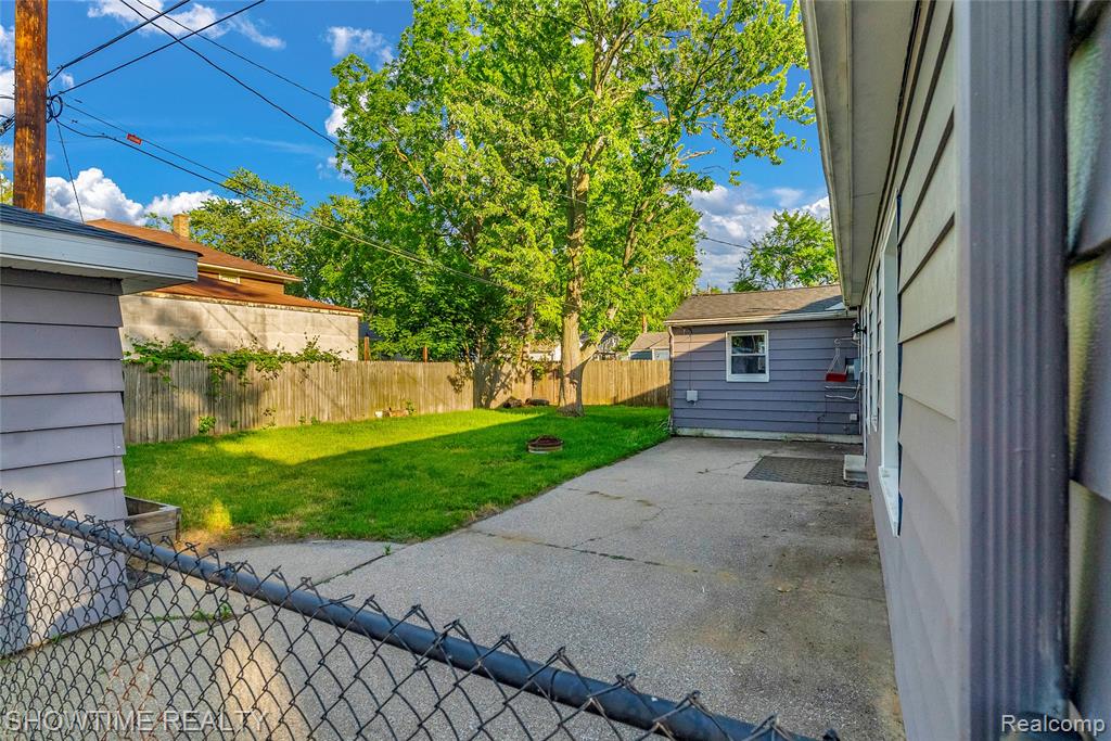 3444 Maple Street Port Huron, MI 48060 - Photo 26 of 30