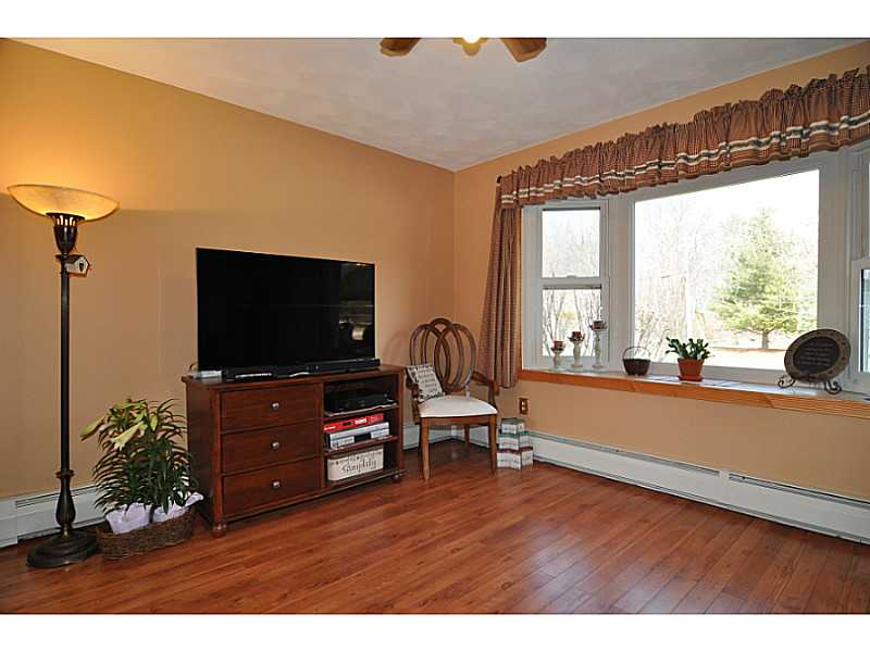 4 Old Hope Road Coventry, RI 02816 - Photo 4 of 25 Living Room.