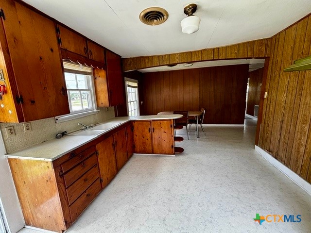 105 Allen Street Edna, TX 77957 - Photo 6 of 13