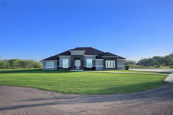 $417,000 | 5074 Amber Street, Bishop, TX 78343