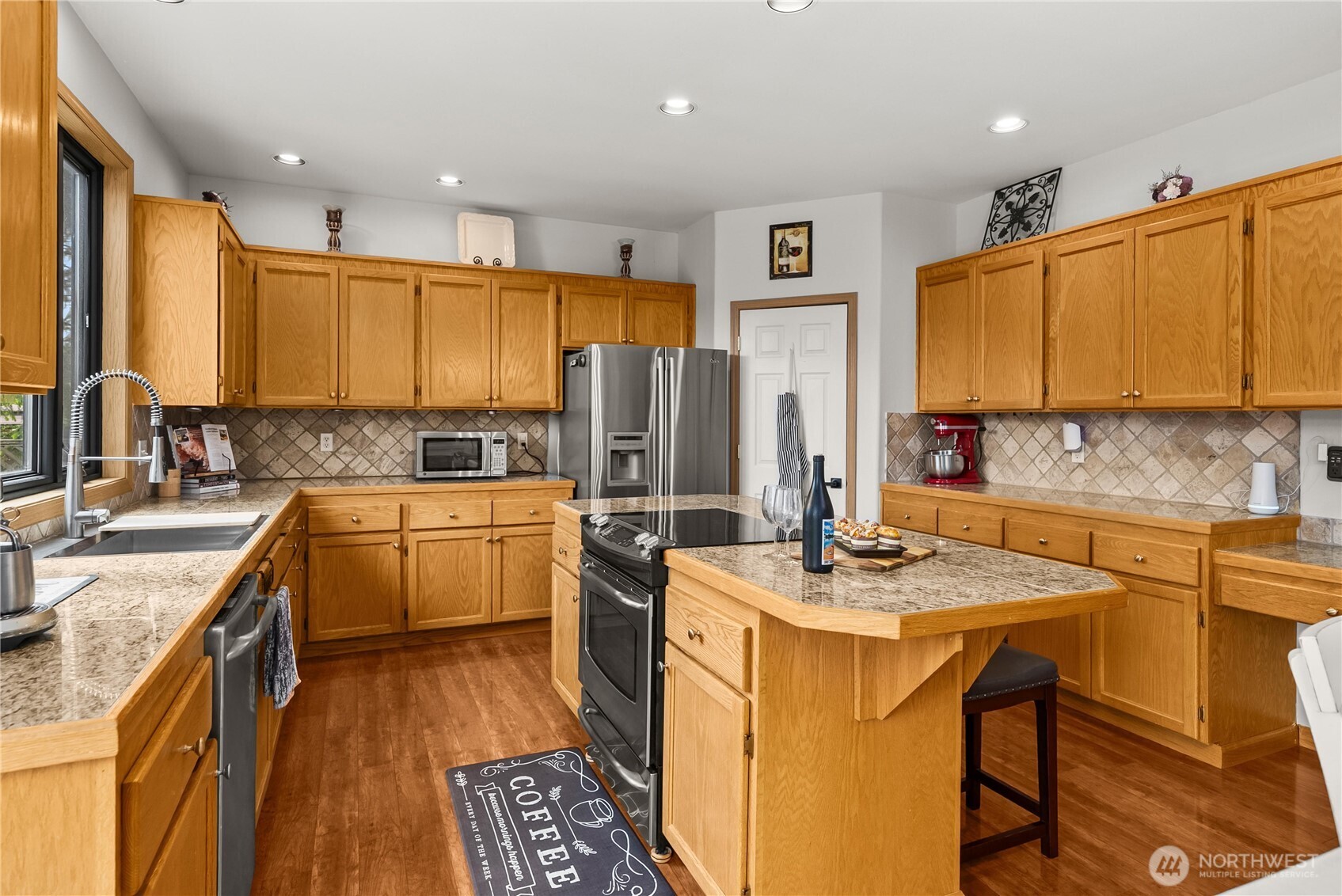 15902 65th St Court East Sumner, WA 98390 - Photo 16 of 40