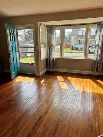 $1,200 | 600 McDowell Place, Elmira, NY 14904