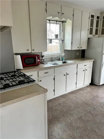 $1,200 | 600 McDowell Place, Elmira, NY 14904