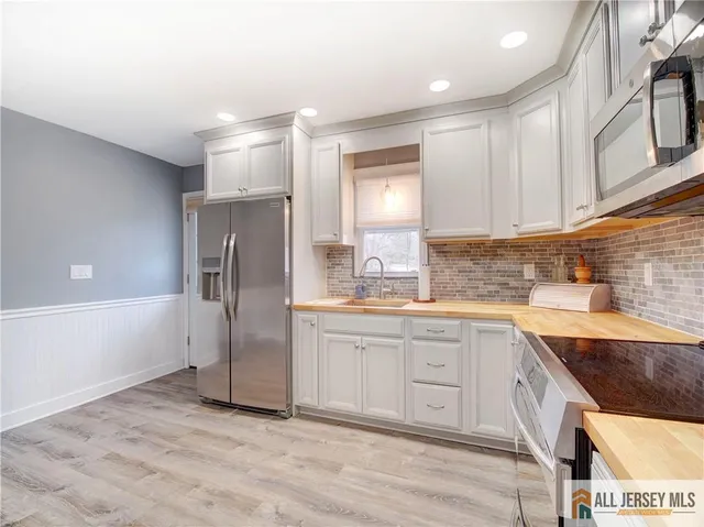 $550,000 | 1210 Englishtown Road, Old Bridge, NJ 08857