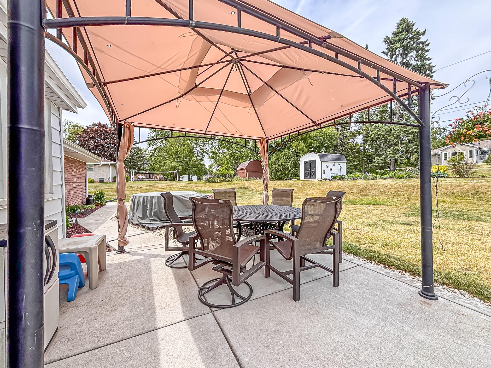 18260 West Willow Road New Berlin, WI 53146 - Photo 30 of 38 Patio
